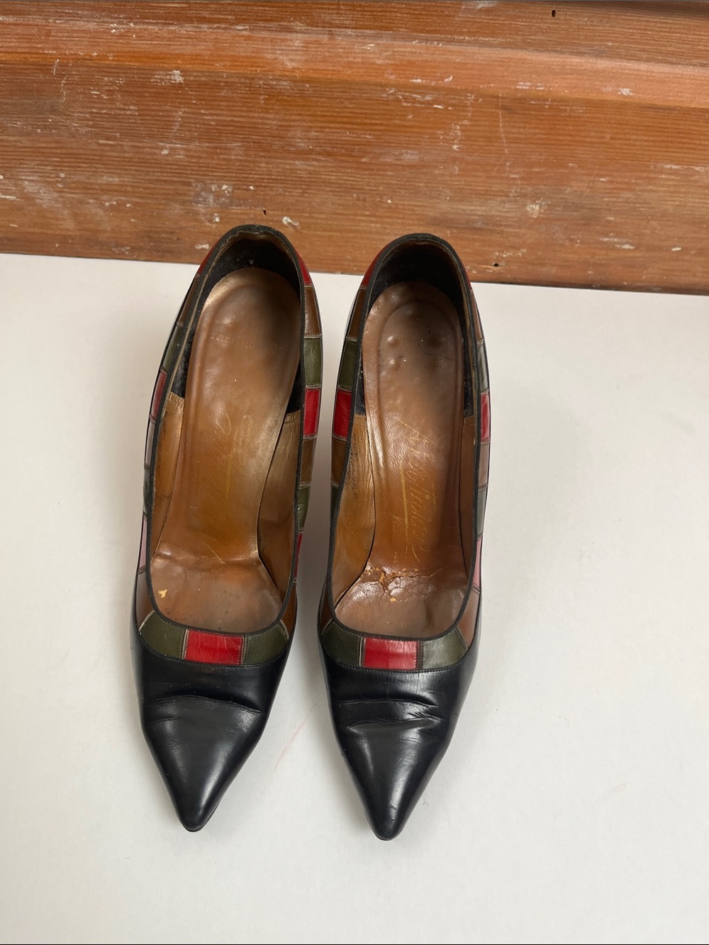Martinique Vintage Black Pointed Toe Women’s Pumps with Red and Olive Accents